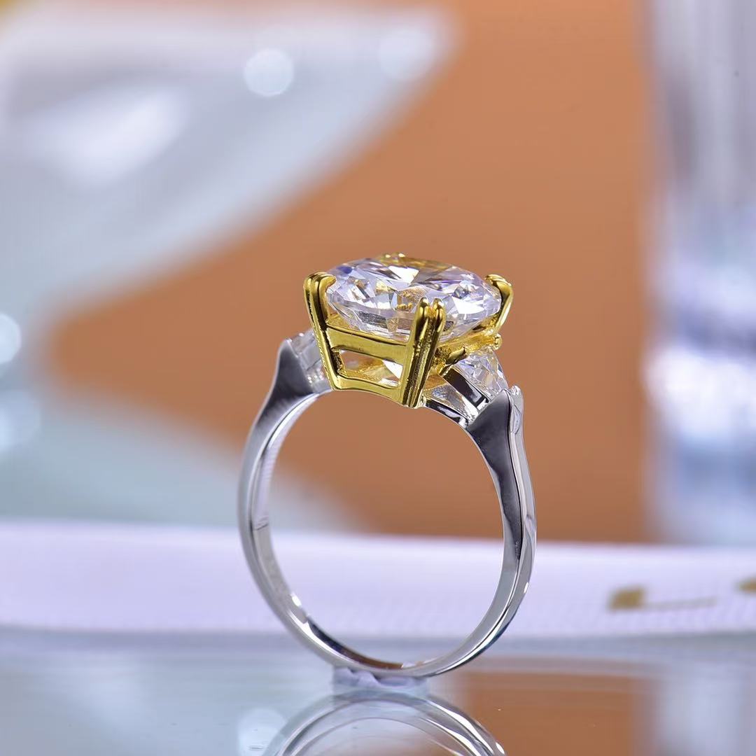 Golden Embrace Elegance 5.0ct Ring