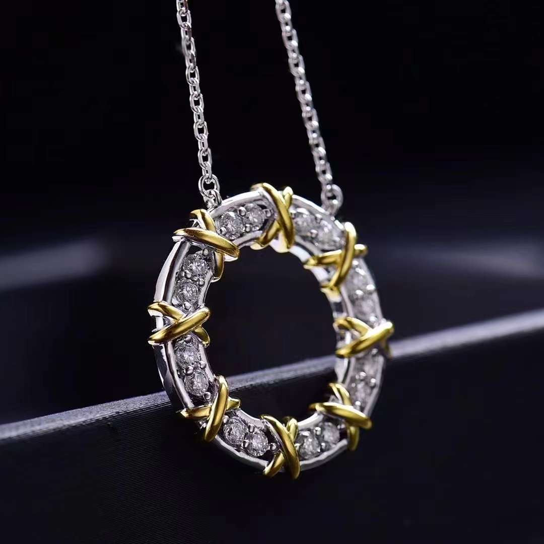 The Eternal Harmony Wreath Necklace 18K Gold