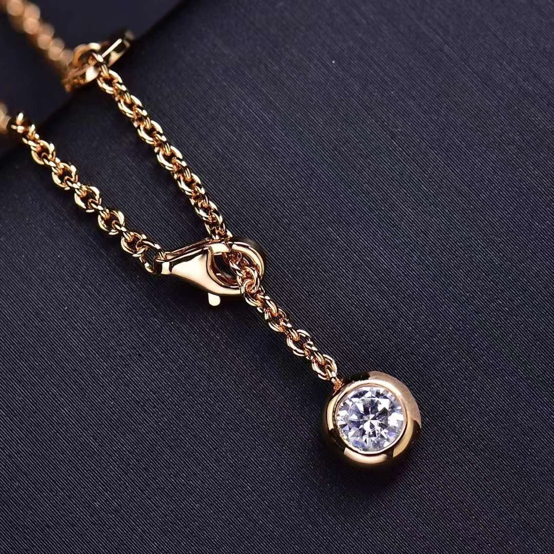 Timeless Solitaire Moissanite Pendant Necklace 18K Gold