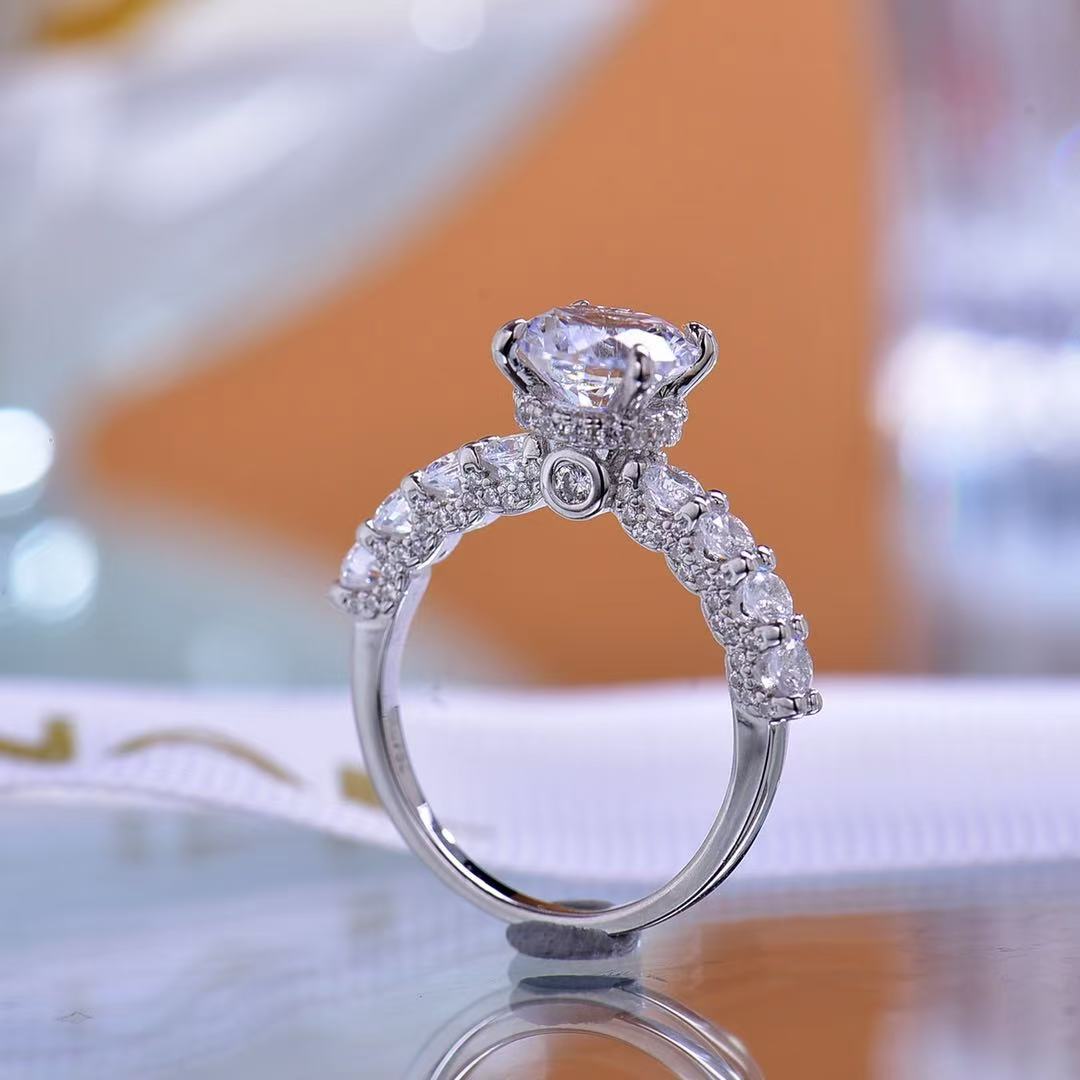 Doughnut 2.0ct Ring