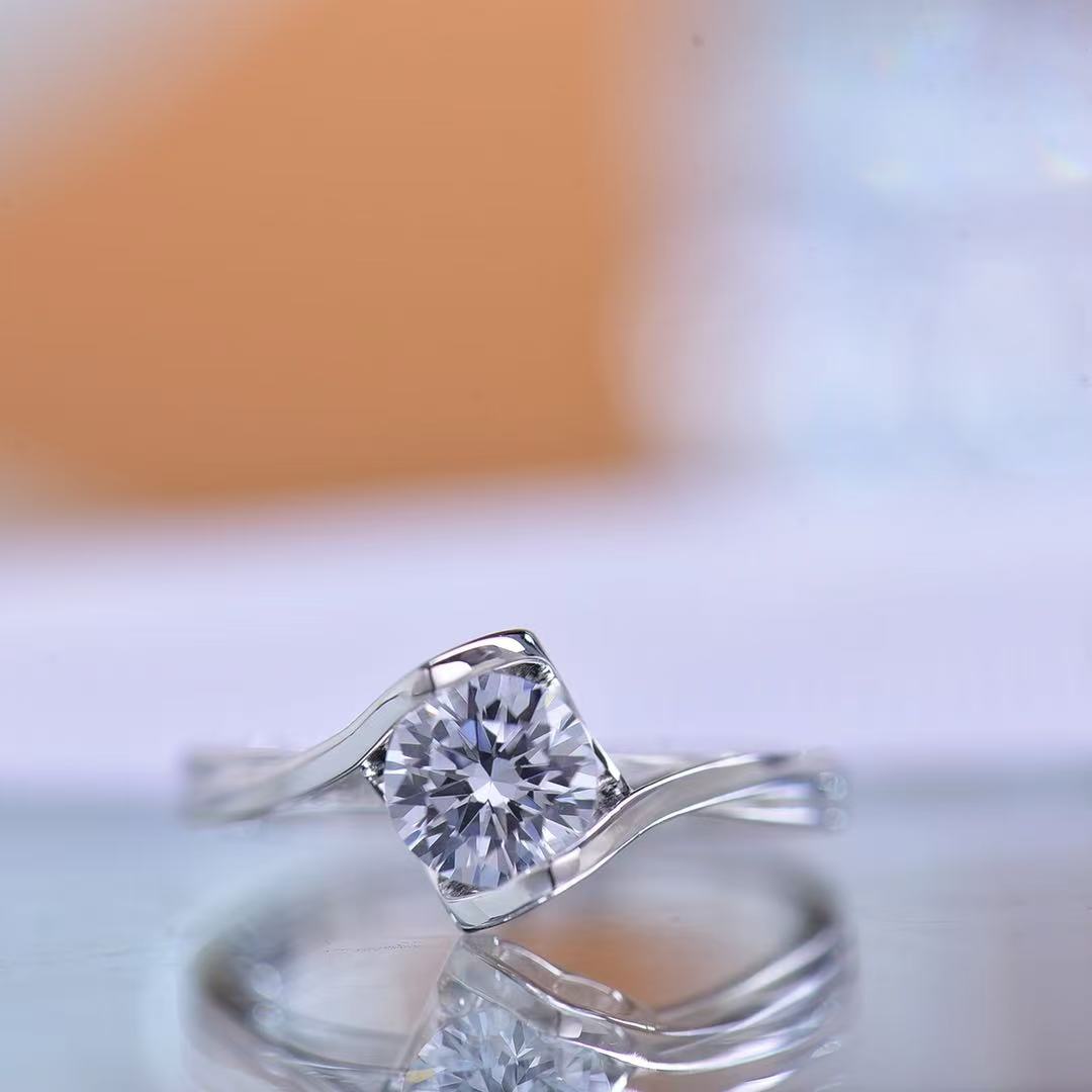 Radiant Arm Angel’s Kiss 1.0ct Ring