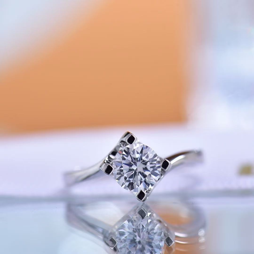 Aurora Solitaire 1.0ct Ring