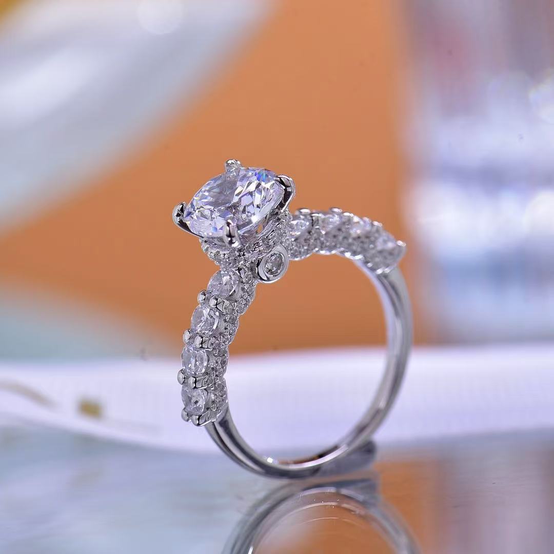 Doughnut 2.0ct Ring